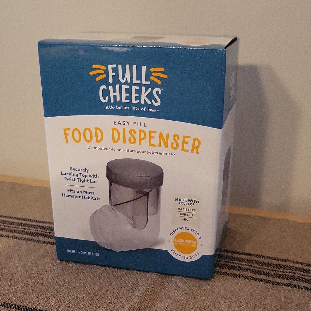 Full Cheeks Food Dispenser for Small Animals